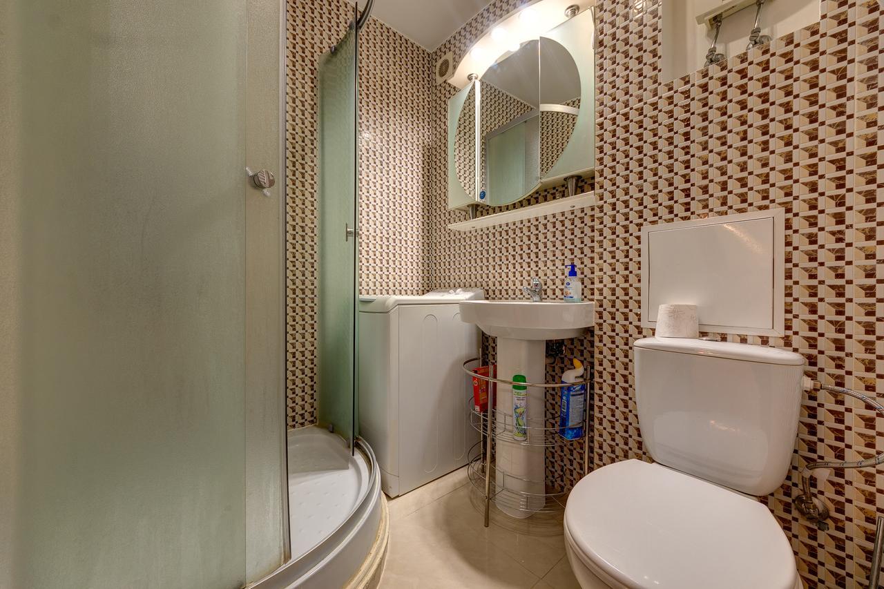 Apartamenty Na Dragomirova 10A Kiev Exterior photo