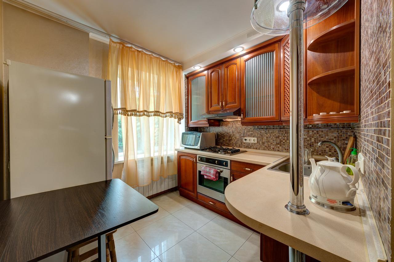 Apartamenty Na Dragomirova 10A Kiev Exterior photo